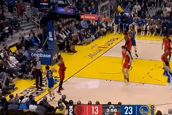 开云APP-库里无视防守底角三分命中，命中个人职业生涯第4200记三分