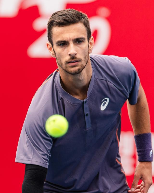 穆塞蒂“三新”香港亮相 希望2025大满贯继续突破