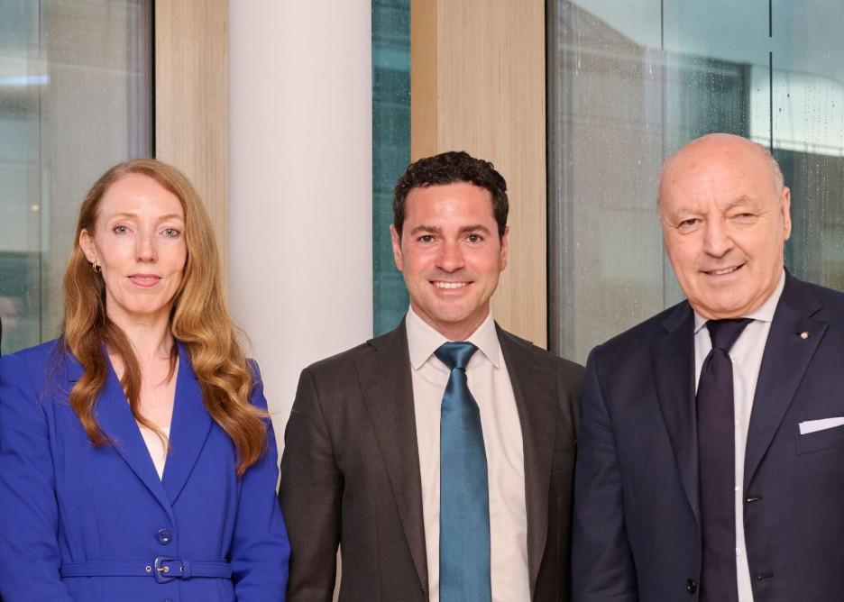 开云下载-跟队：橡树考虑模仿尤文当年签C罗，为国米引进一名超级球星